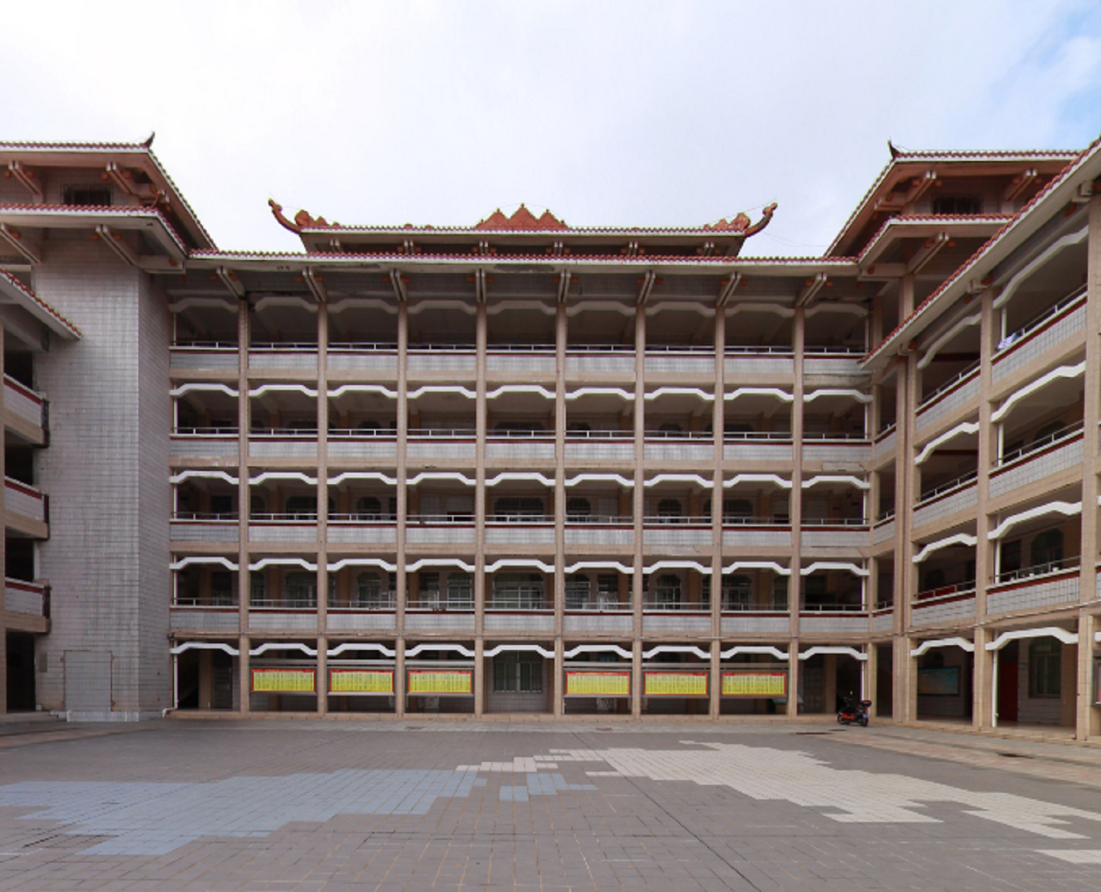 海南省国兴中学