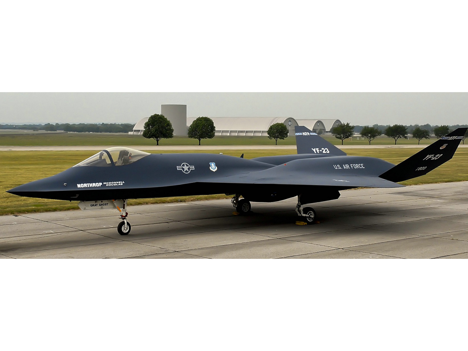  p>yf-23战斗机(英文:yf-23 fighter prototype,绰号:black widow Ⅱ