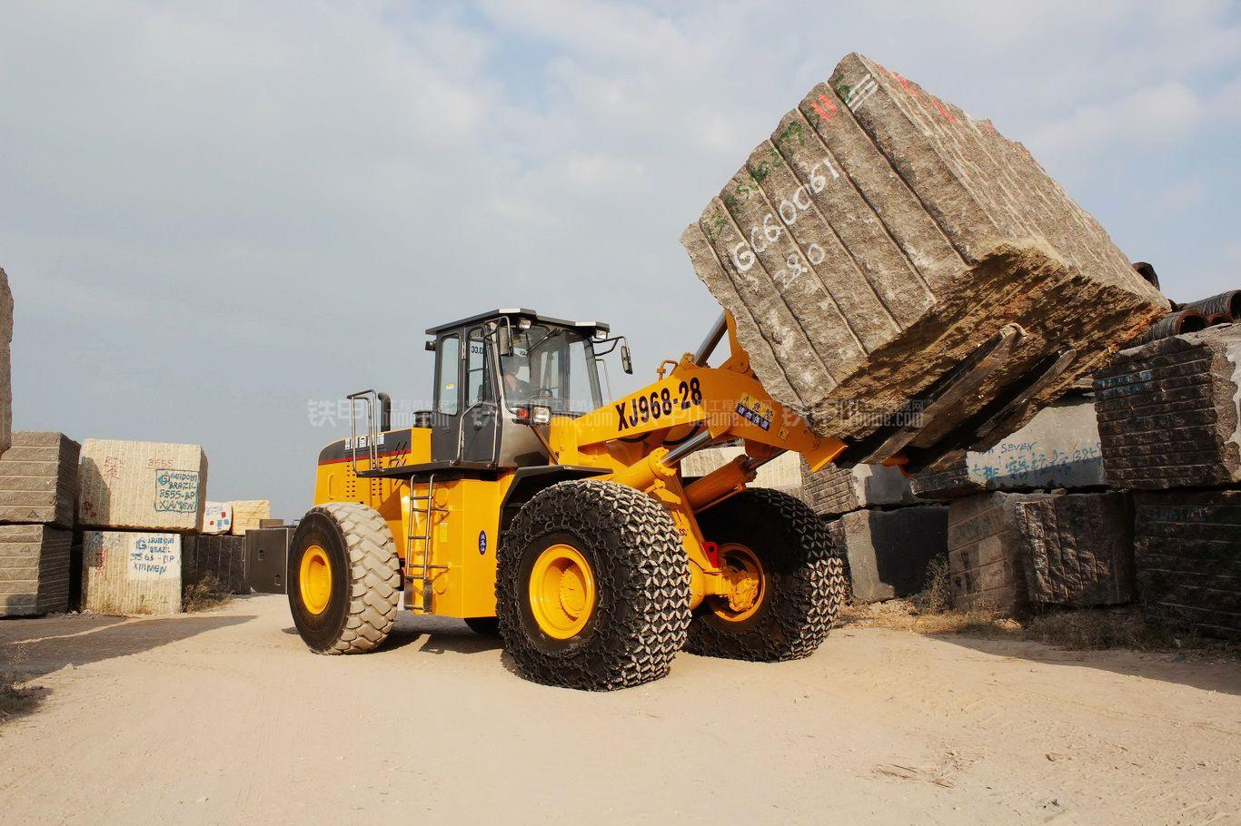  p>厦金机械xj968-28叉装车叉装车是一种机器设备,型号是xj968-28.