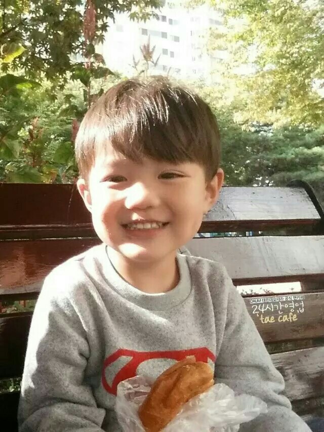  p>金泰吴,2013年3月11日出生于韩国首尔,演员ricky kim( a target="