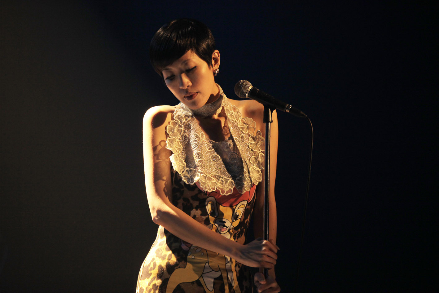 是在悲伤的想念你》是 a target="_blank" href="/item/陈珊妮/67600"