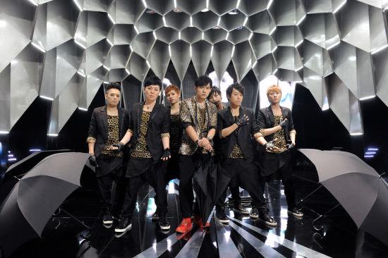 收录于2011年11月11日由杰威尔音乐有限