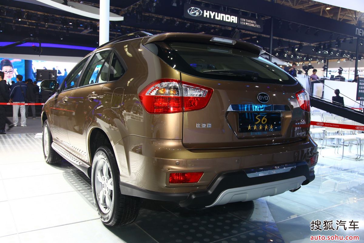 比亚迪s6