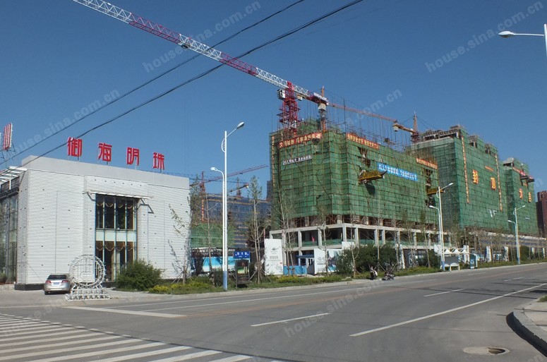  p data-id="gnx6o58s95">御海明珠项目位于鲅鱼圈辽东湾大街南端,地