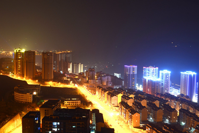  p>水富市,云南省辖县级市,由昭通市代管,市境位于云南最北端, a