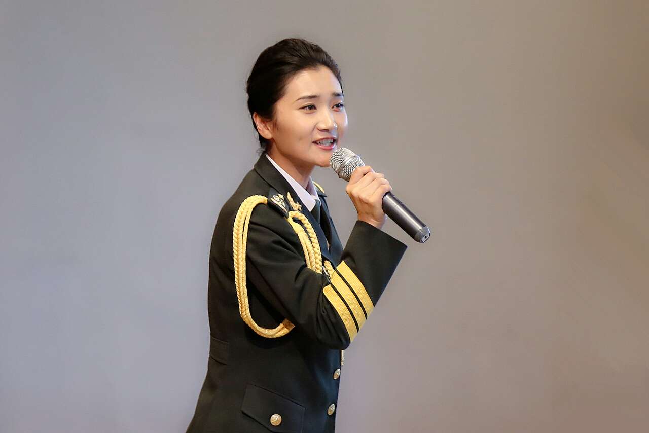  p data-id="go05hu5jmo">文君,原名张文君,大连人,毕业于吉林艺术