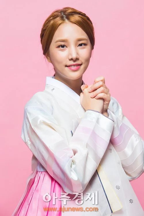 韩国女歌手,女子组合 a target="_blank" href="/item/laboum