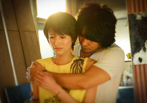 《昼颜》是日本2014年由 a target="_blank" href="/item/富士电视台