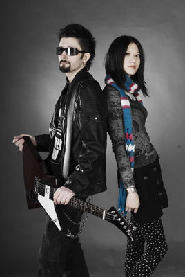 mv导演,中法跨国男女双人组合 a target="_blank" href="/item/简迷离