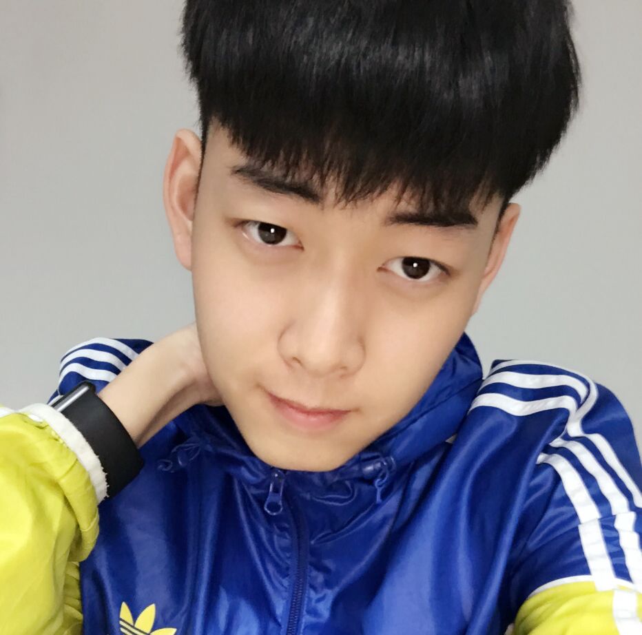 毕业于 a target="_blank" href="/item/河北传媒学院/9066097" data