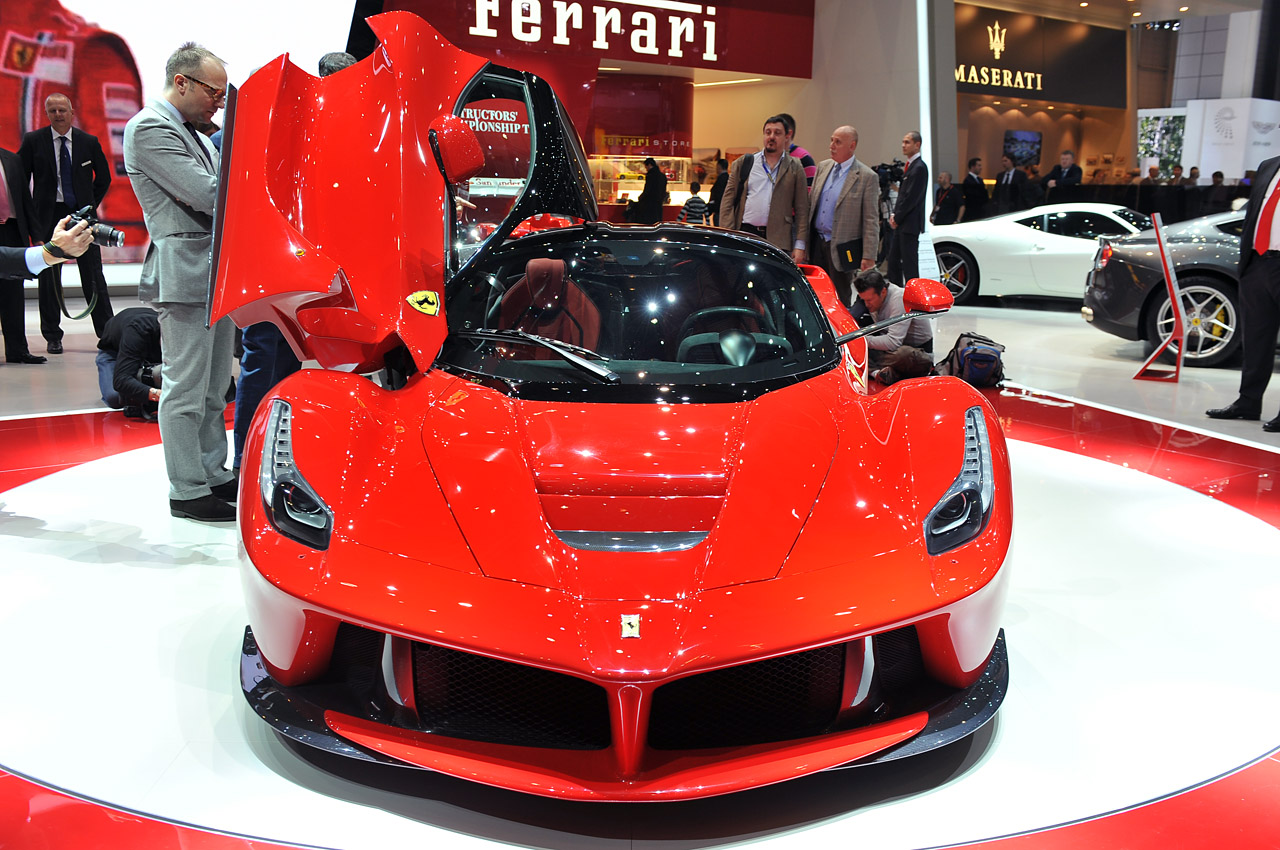 法拉利laferrari