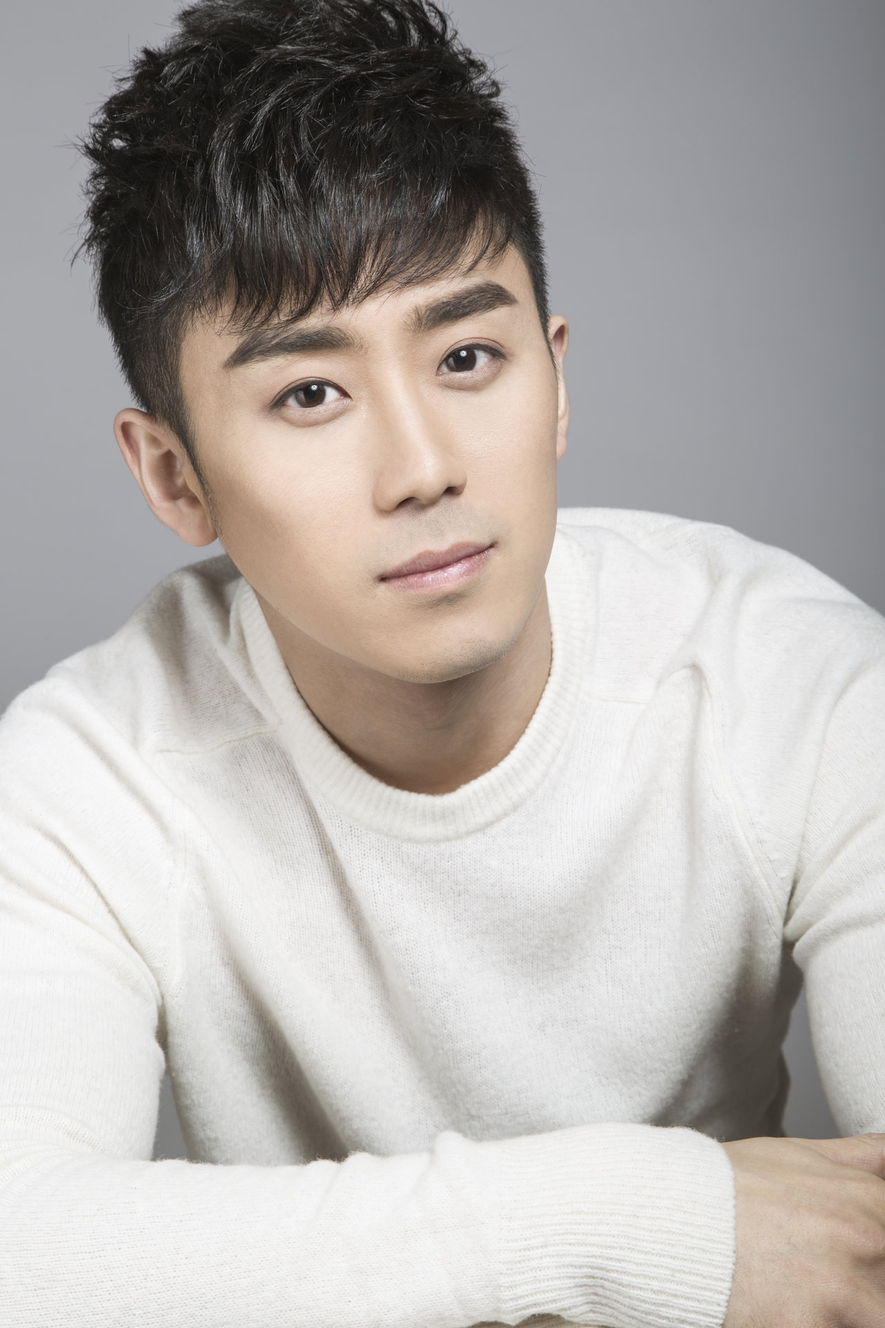  p>阎行一,1987年5月24日出生于辽宁省抚顺市,毕业于 a target="