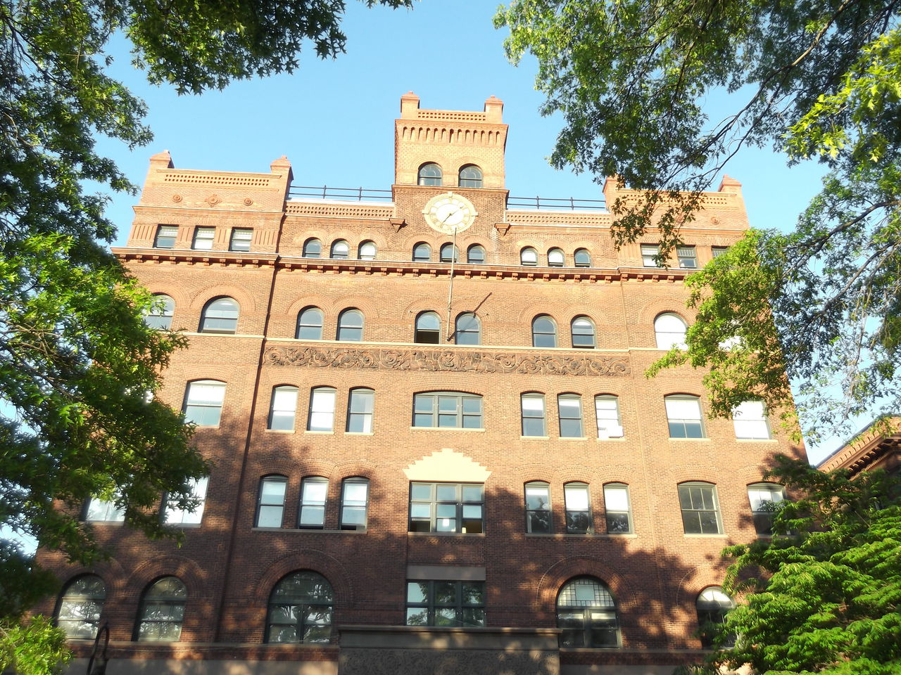 p>普瑞特艺术学院(pratt institute),又名普瑞特研究所.