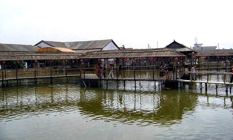  p>岭南水乡位于 a target="_blank" href="/item/民众镇/8668946"