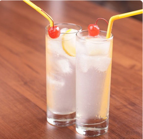  p>琴费士(gin fizz)是一款 a href="#" data-lemmaid="75205">鸡尾酒