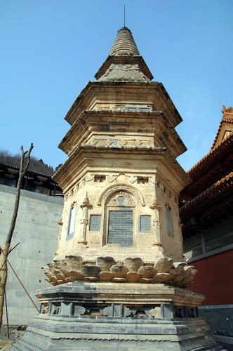 圆正法师塔