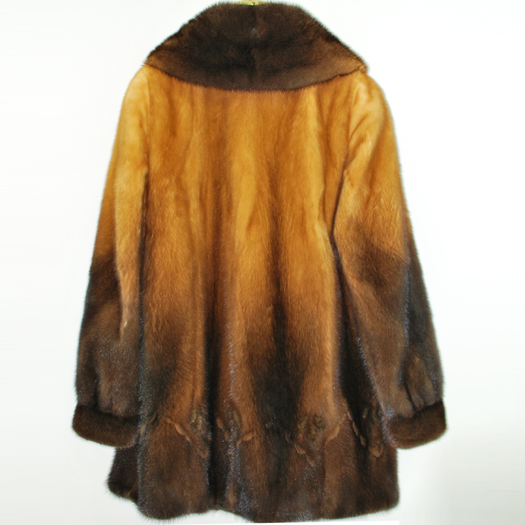 ">皮草 /a>的一种,即 a target="_blank" href="/item/貂皮/4003368"