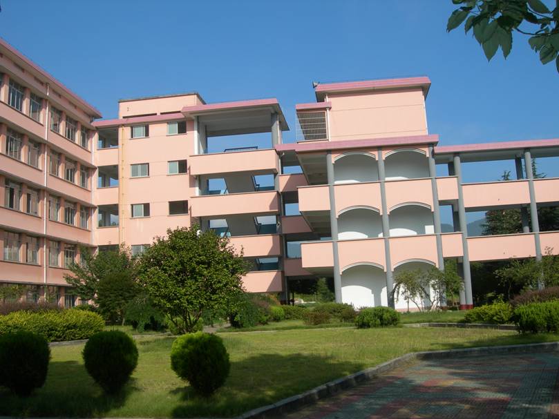 龙游县溪口初中