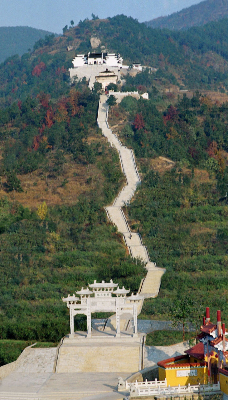  p>黄梅四祖寺位于 a target="_blank" href="/item/黄梅县">黄梅县 