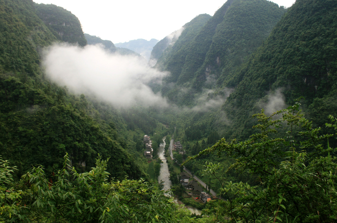  p data-id="gnwqemk1fg">乌龙大峡谷又名大别山大峡谷,位于安徽岳西
