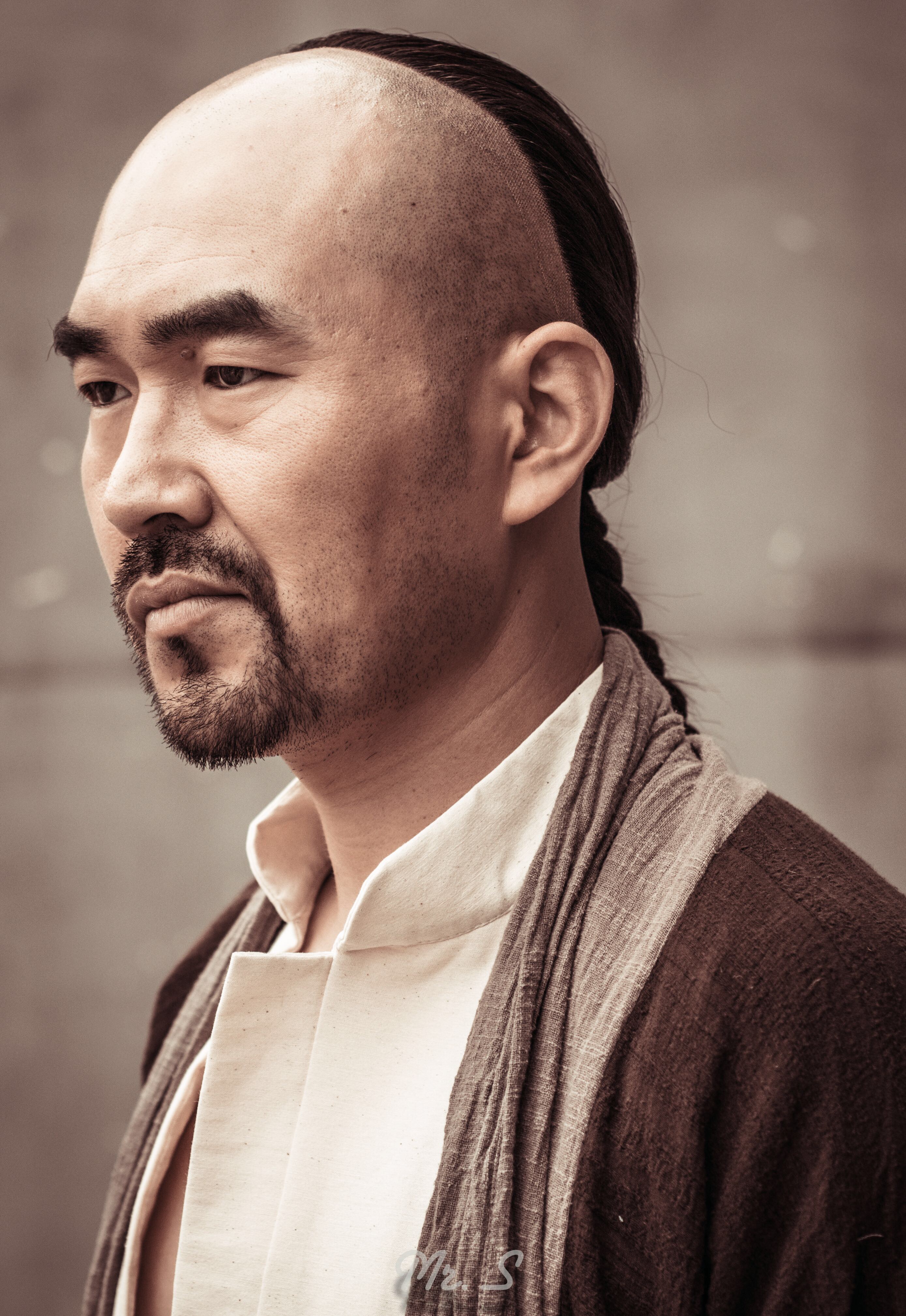  p data-id="gnvhmv1v4r">庞统,别名:(庞勇),中国内地男演员,导演.