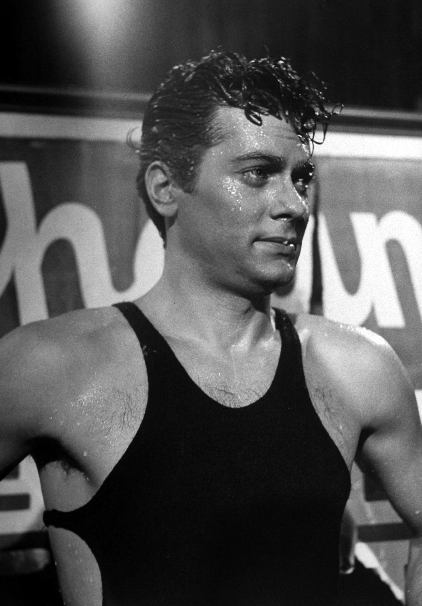  p>托尼·柯蒂斯(tony curtis,1925年6月3日—2010年9月29日),原名