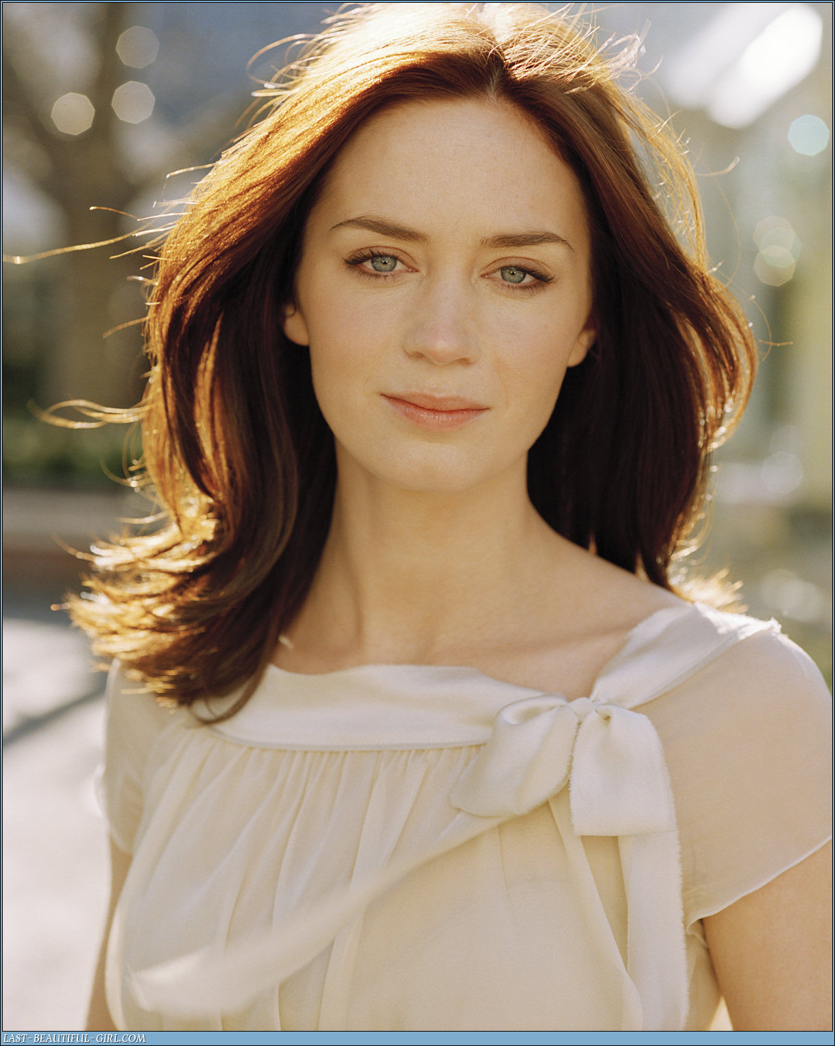  p>艾米莉·布朗特(emily blunt),1983年2月23日出生于英国伦敦旺兹沃