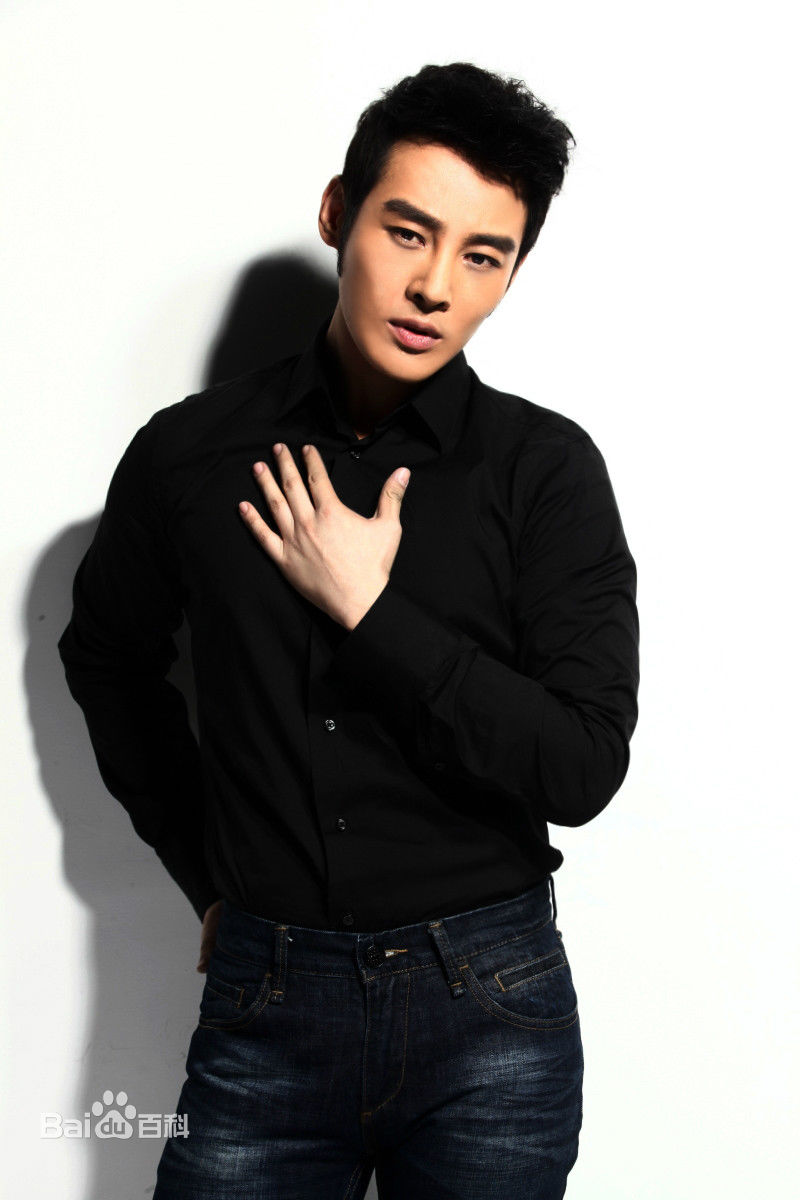 原名马骏超,1988年2月10日出生于黑龙江省大庆市,华语影视男演员,毕业