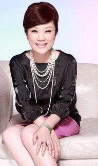  p data-id="gnwg9j4kic">姜美娜女士台湾人,毕业于 a target="_blank