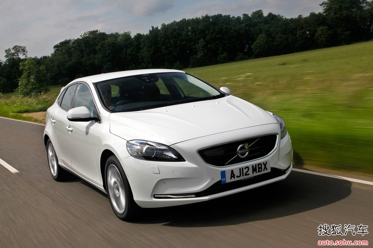  p>沃尔沃v40是 a target="_blank" href="/item/沃尔沃/156892" data