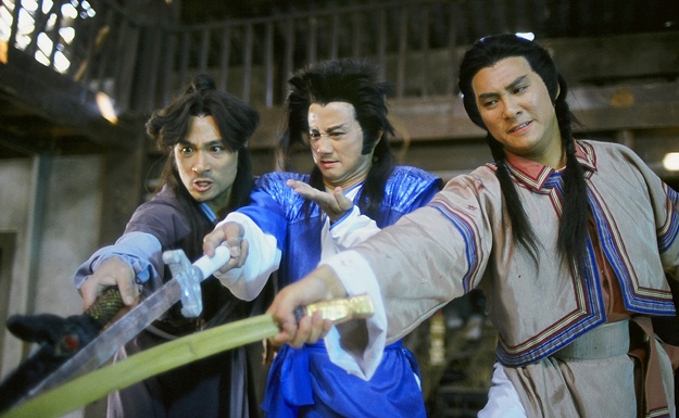 《大地飞鹰》是 a target="_blank" href="/item/香港无线电视