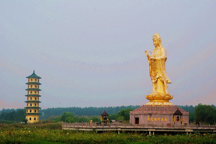 " data-lemmaid="5096789">盐城市 /a>,"平湖秋月"为古盐城八景之冠