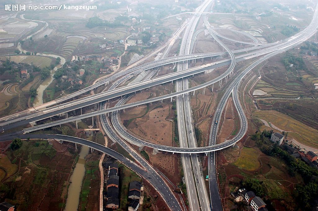  p>高架桥,一种 a href="#" data-lemmaid="2054921">桥梁 /a>,一般是