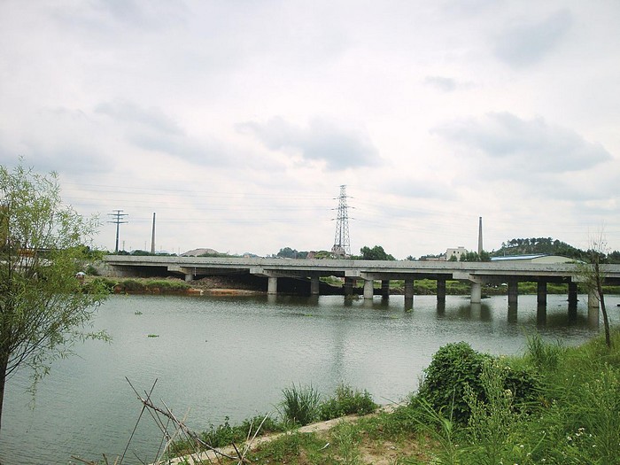  p>南流江,下游又称廉江,位于 a target="_blank" href="/item/广西