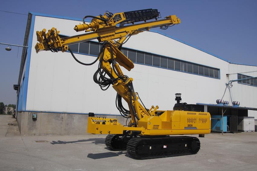  p>锚固机械是用于岩石加固作业中的钻锚杆孔,注浆,安装锚杆和顶推等