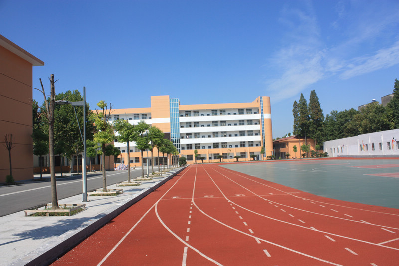 湖北省潜江市园林二中