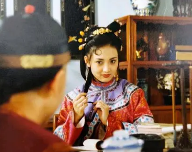 ">长二姑(1756—1807), a target="_blank" href="/item/和珅/378781"