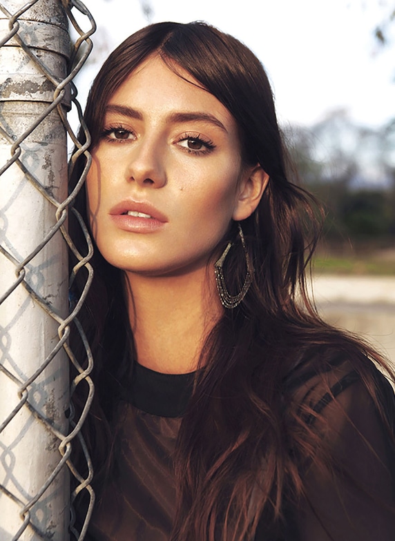  p>亚丽杭德拉·吉尔曼特 i>(alejandra guilmant) /i>,1993年5月10日