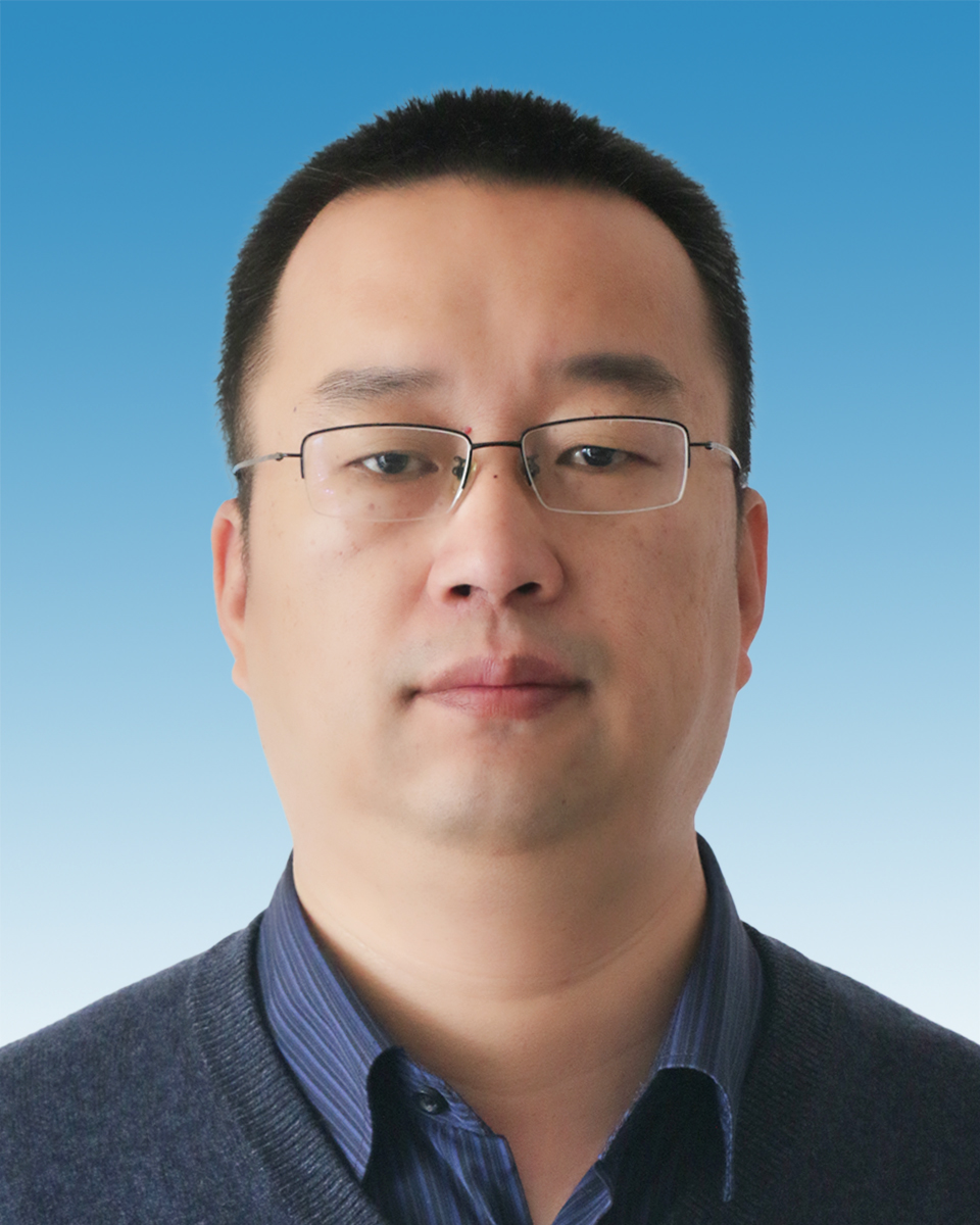  p>张龙华,男,汉族,1972年2月生,山东无棣人,大学学历,中共党员,2004