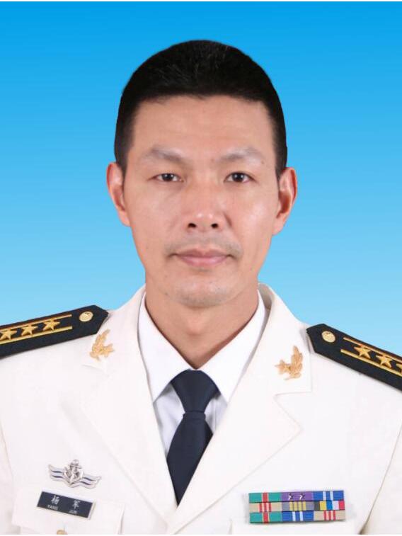 杨军