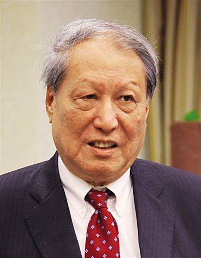 <p>成思危