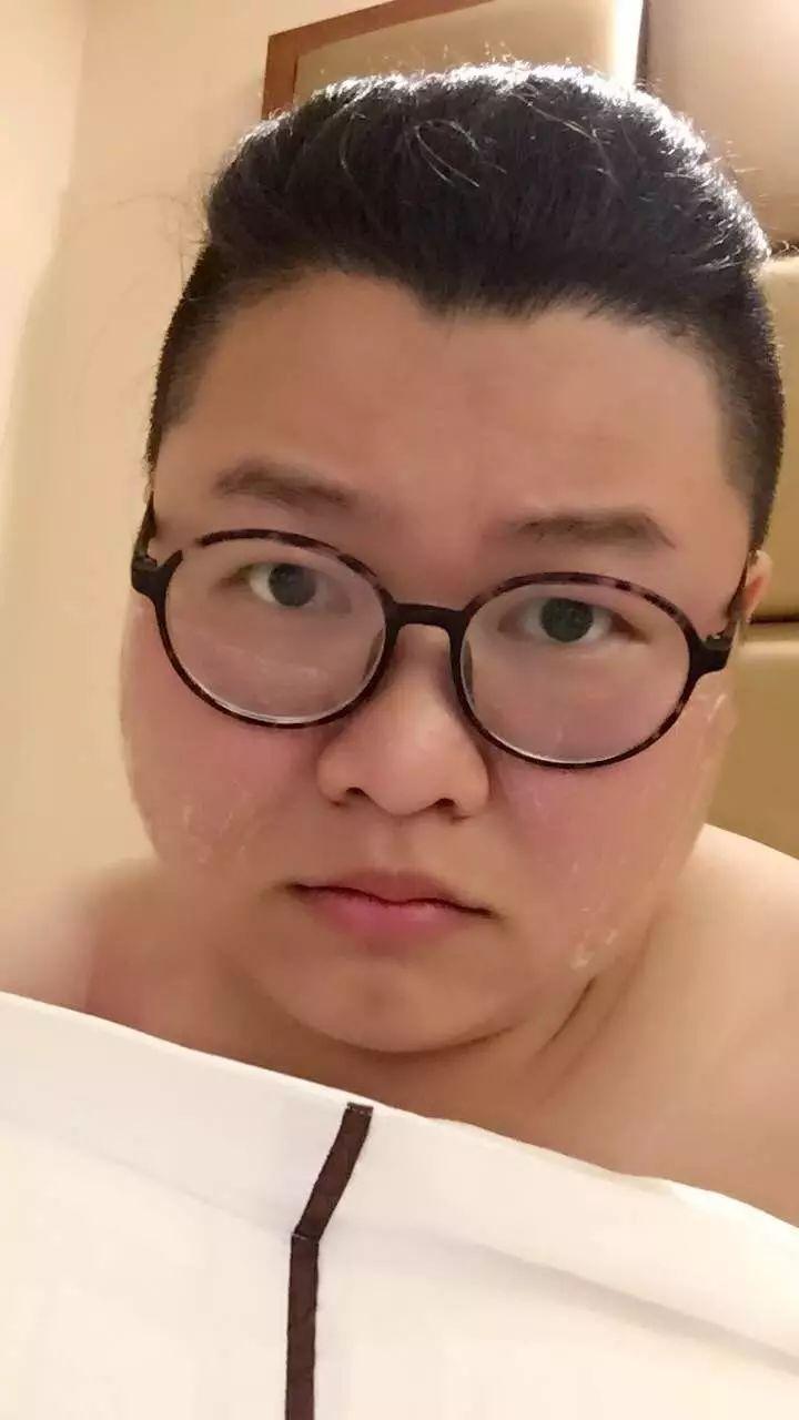  p>大队长(五道杠大队长)《暴走大事件》家族成员,代表作品《 a