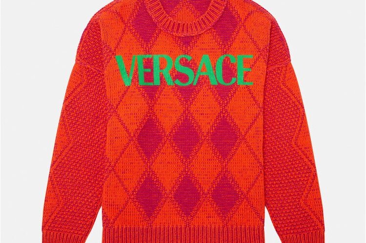  p>logo菱形羊毛羊驼毛混纺套头衫是范思哲品牌旗下的一款产品. /p>