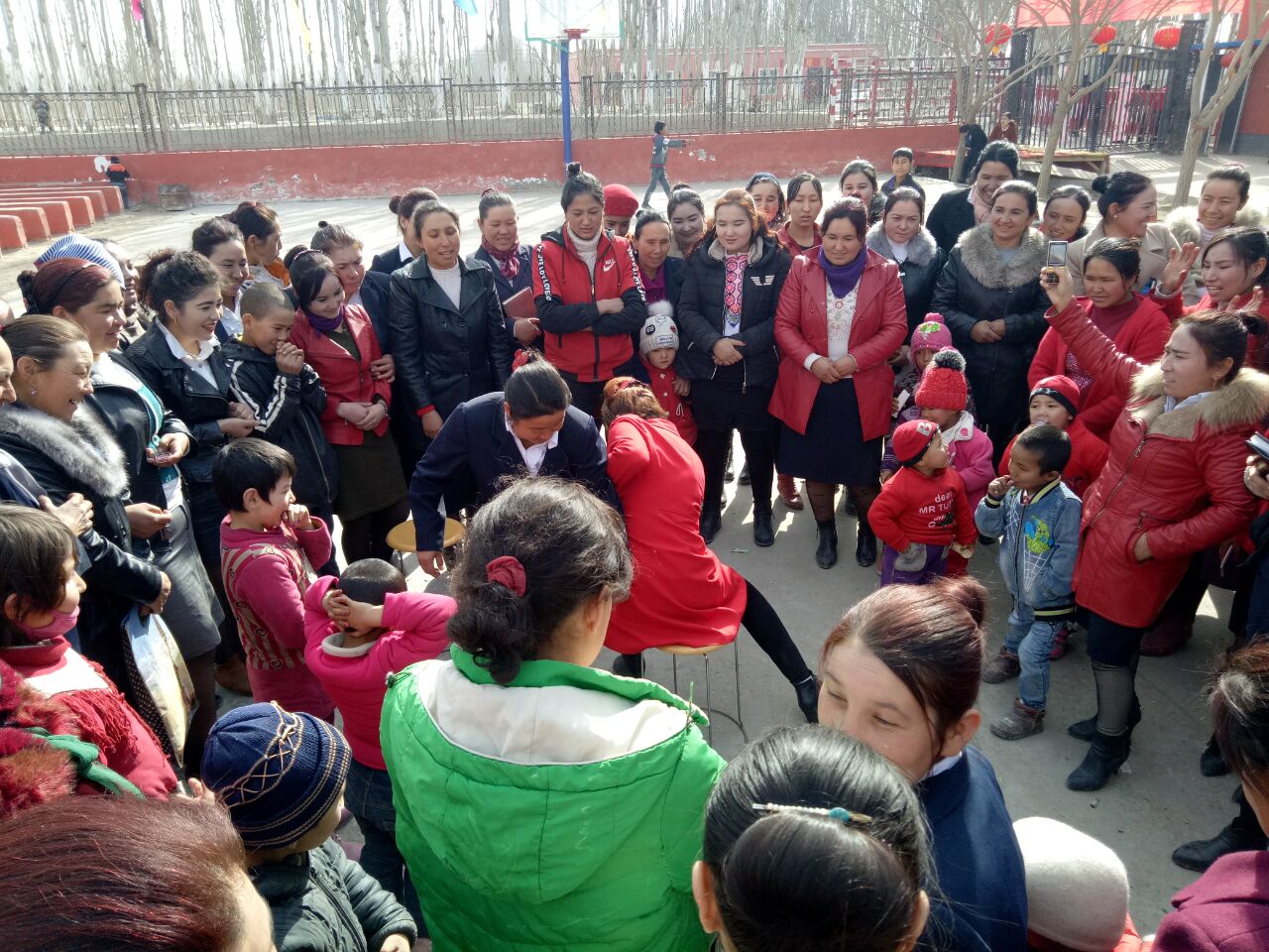  p>其乃巴格村是新疆喀什地区莎车县墩巴格乡的下辖行政村. /p>