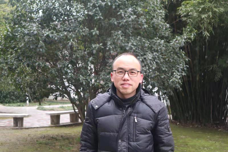">安徽省桐城中学 /a> a target="_blank" href="/item/教师/75720"