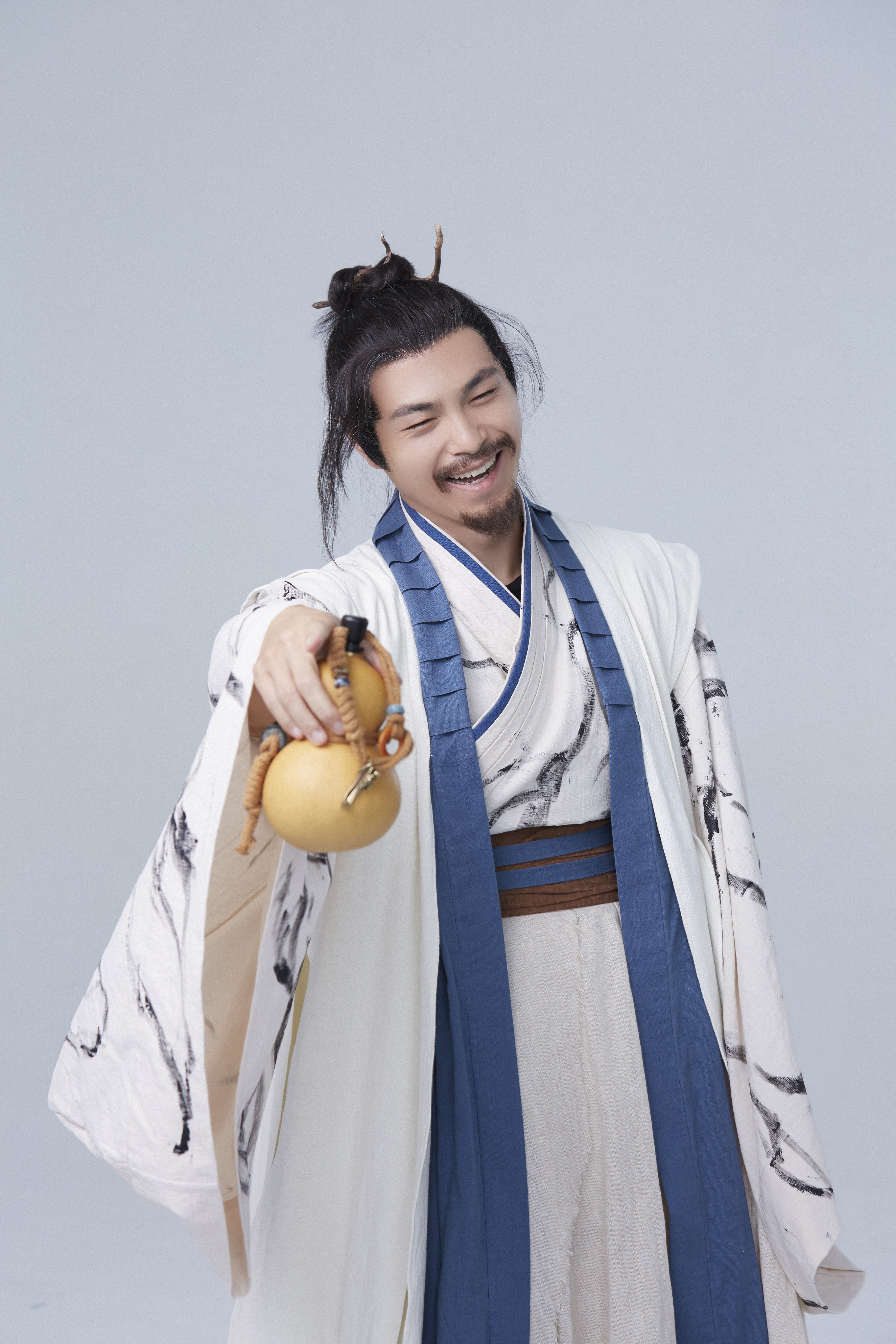  p>陈剑,1984年出生,中国内地男演员,中国国家散打队教练肖志民弟子