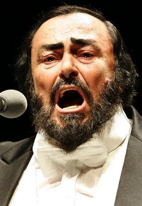  p>鲁契亚诺·帕瓦罗蒂(luciano pavarotti,1935年10月12日～2007年9