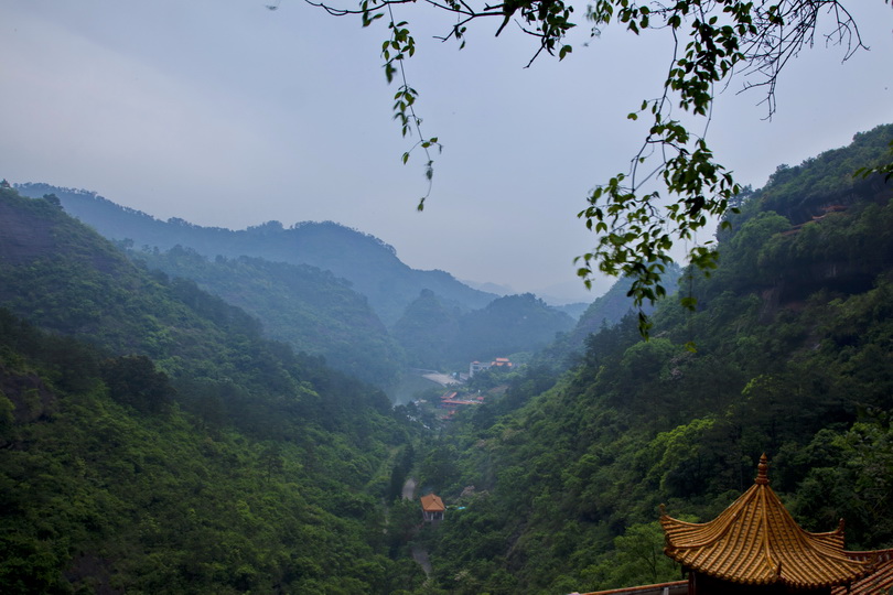  p>容县都峤山又称南山,在容县城南.