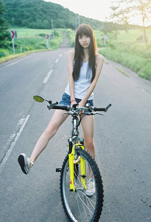  p>逢泽莉娜(逢沢りな,rina aizawa),1991年7月28日出生于日本大阪府