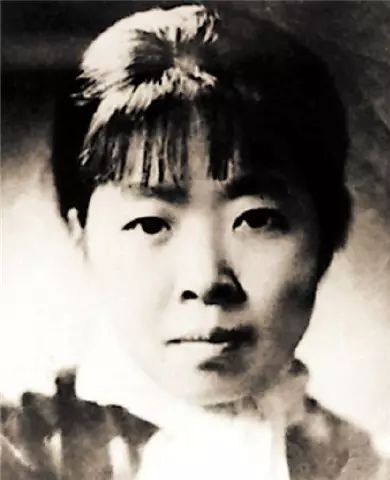 写作才华遮蔽在私生活密林里的女作家_百科TA说